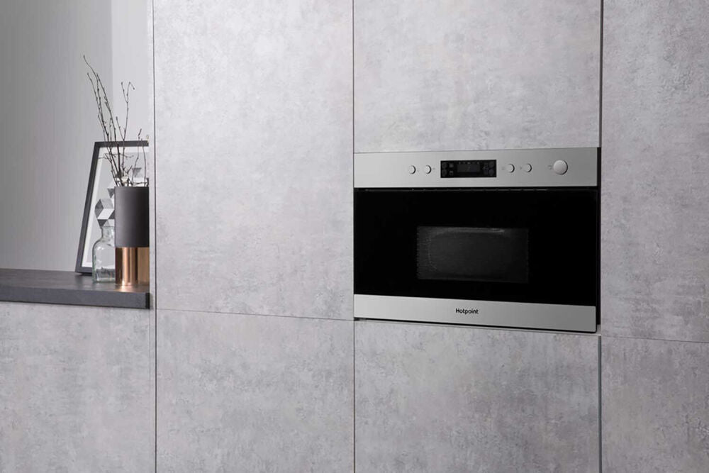 Hotpoint Class 3 MN314IXH Stainless Steel 22L 700W Integrated Microwave & Gril